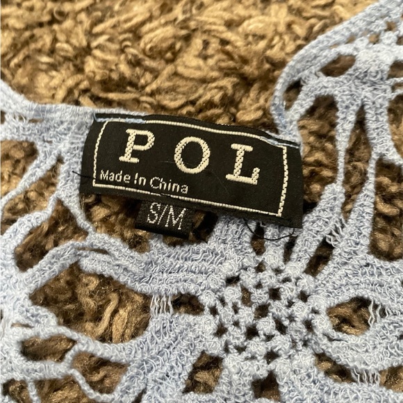 POL NWOT floral knitted fringe blouse size small/medium - Picture 3 of 3